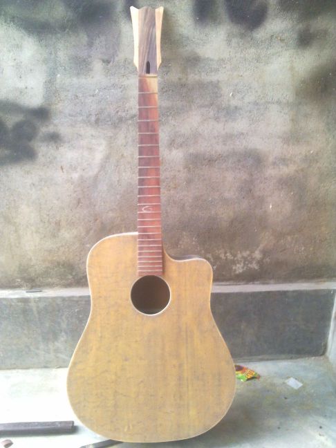 Pabrik Gitar custom akustik lombok 